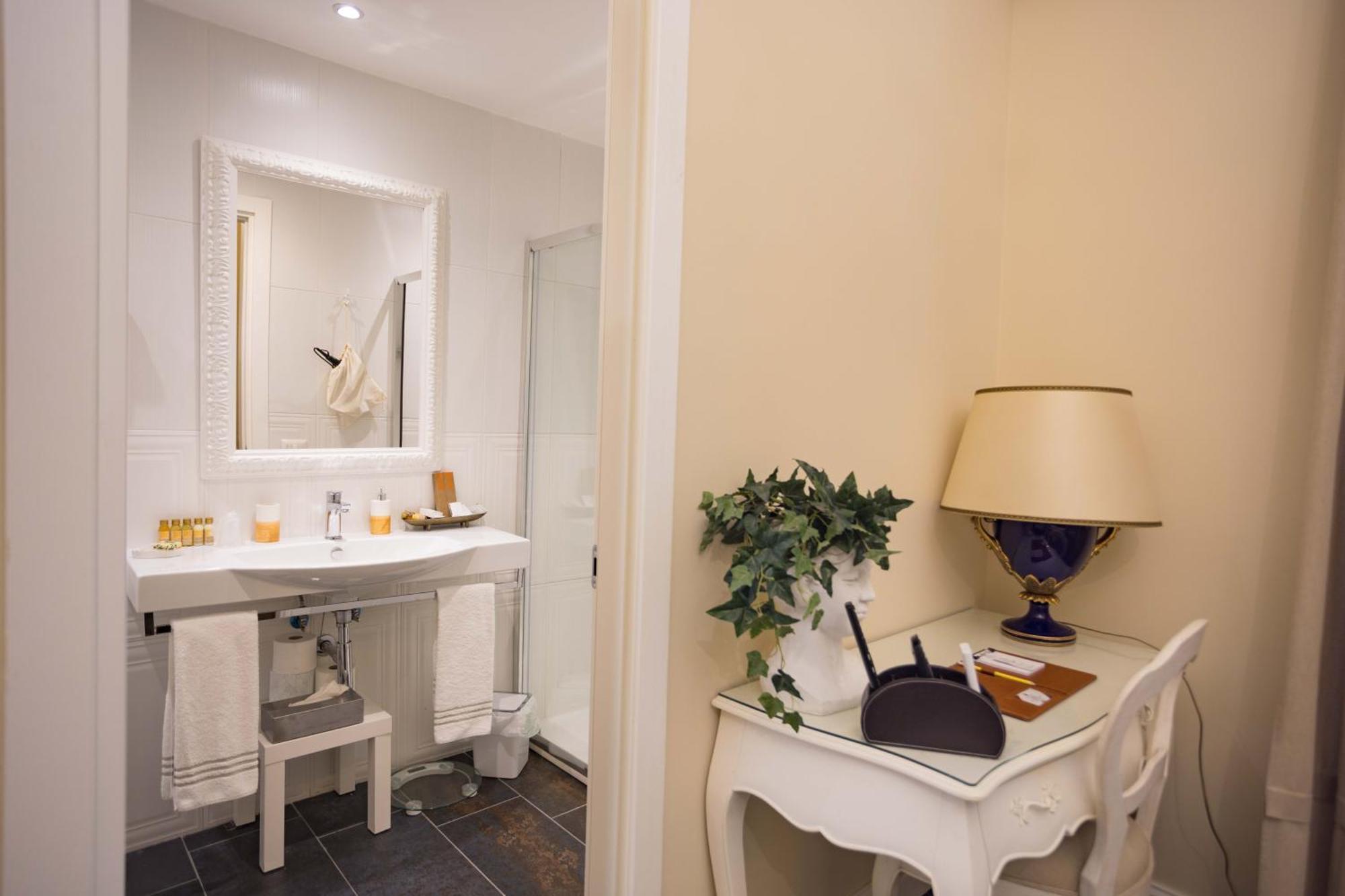 Domus Deorum Bed & Breakfast *