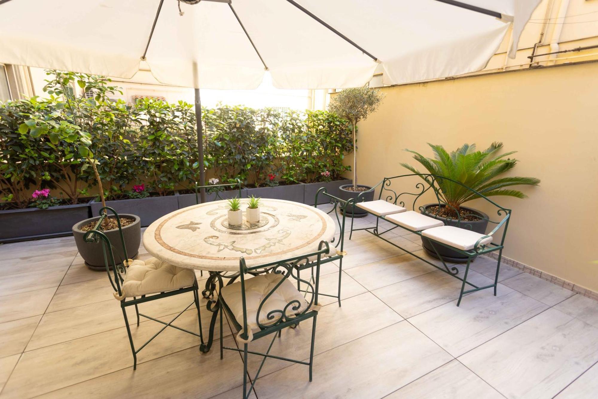 Domus Deorum Bed & Breakfast *